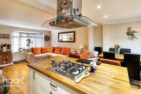 9 Gardiner Close, Orpington, BR5 3HW