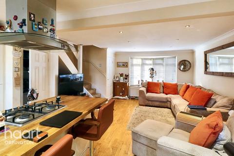 9 Gardiner Close, Orpington, BR5 3HW