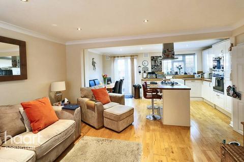 9 Gardiner Close, Orpington, BR5 3HW