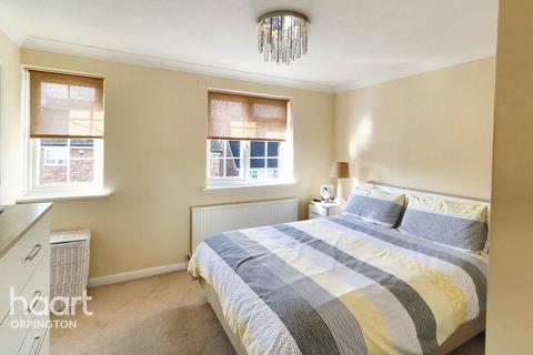 9 Gardiner Close, Orpington, BR5 3HW