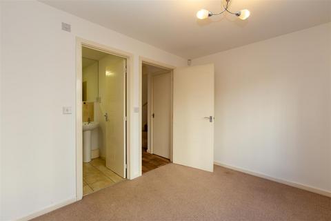 3 bedroom semi-detached house to rent, Watkin Road, Leicester, LE2