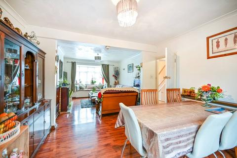 8 Sherborne Road, Bedfont, Feltham, TW14 8ES