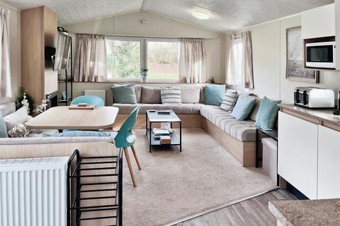 2 bedroom mobile home for sale - Shorefield Road, Lymington SO41