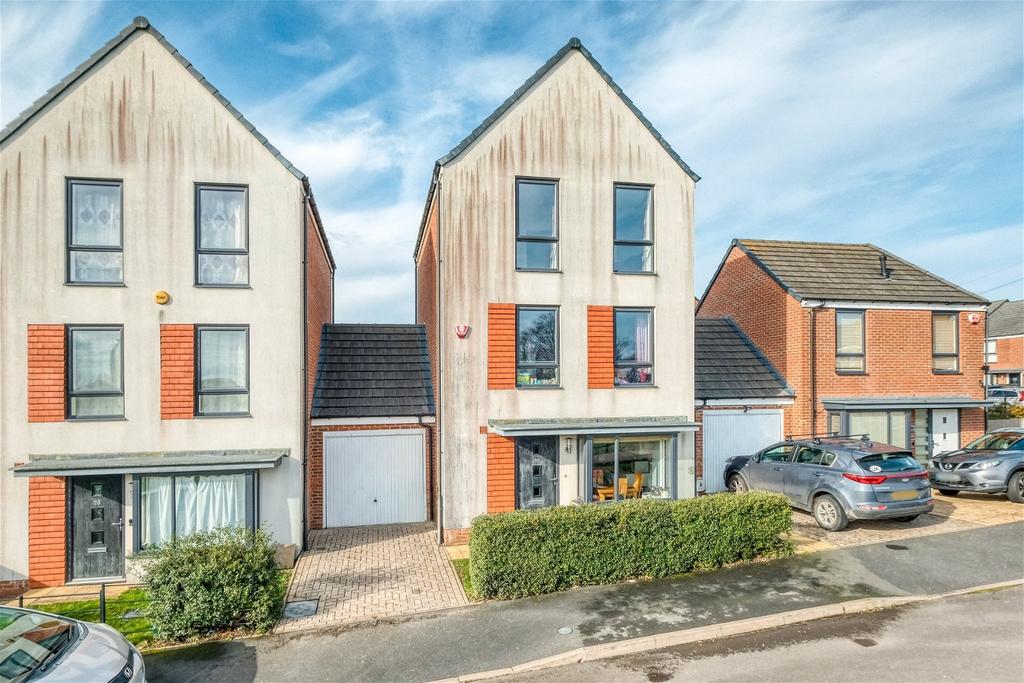 Herbert Road, Northfield, Birmingham, B31 5GA 4 bed townhouse for sale