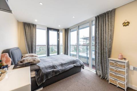 2 bedroom flat for sale - Elm Road, Wembley, HA9