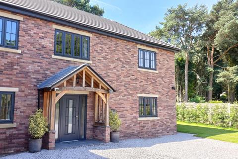 5 bedroom detached house for sale, Pinewood Road, Ashley Heath - Market Drayton, Staffordshire TF9 4PW