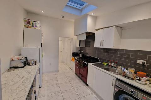 4 bedroom property for sale - Chertsey Rise, Stevenage, Hertfordshire, SG2 9JF