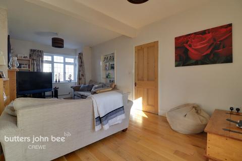 3 bedroom semi-detached house for sale, Mere Road, Weston, Crewe