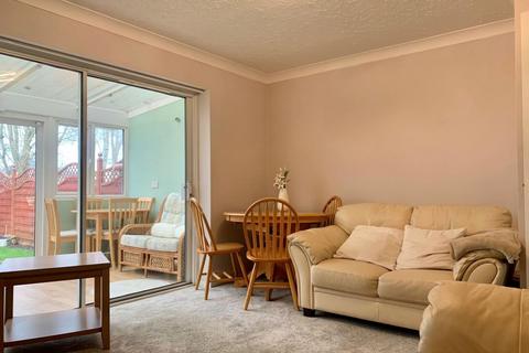 2 bedroom end of terrace house for sale - Timken Way, Daventry, Northamptonshire NN11 9TD