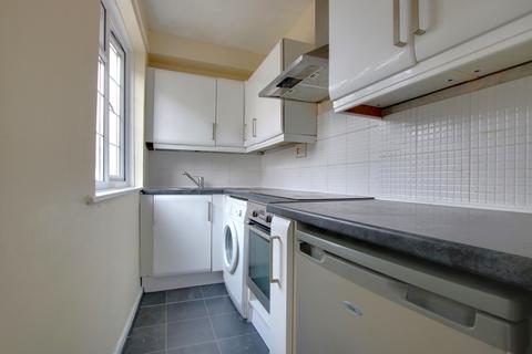 1 bedroom flat for sale - Queensway, Southampton