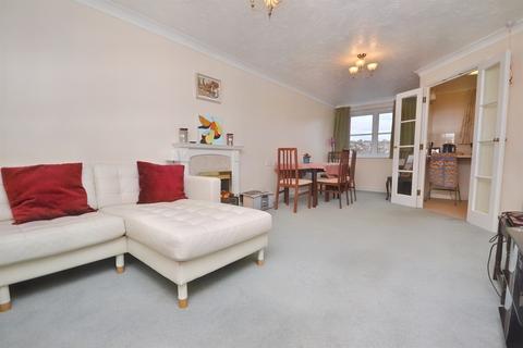 1 bedroom retirement property for sale, Salisbury City Centre