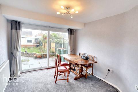 3 bedroom semi-detached house for sale, Maple Avenue, Leicester