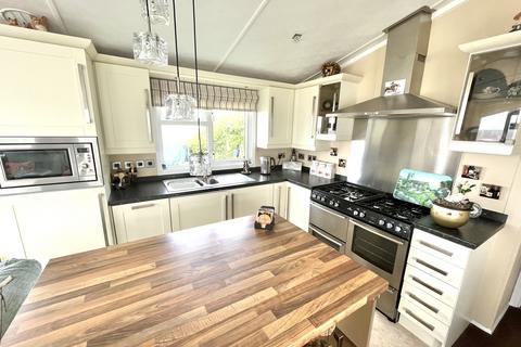 2 bedroom holiday lodge for sale - Watchet TA23