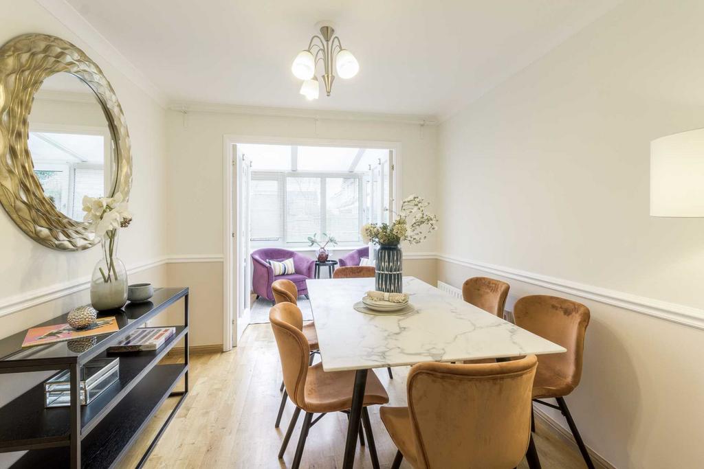 Foxhill, Olney MK46 4 bed detached house for sale £490,000