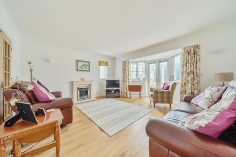 3 bedroom detached house to rent, Bakery Close,  Chalgrove,  OX44