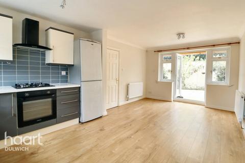 3 bedroom end of terrace house for sale, St Barnabas Close, London