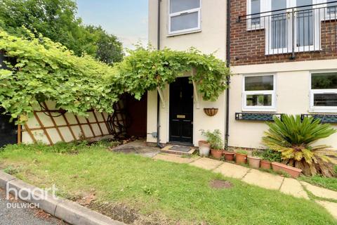 3 bedroom end of terrace house for sale, St Barnabas Close, East Dulwich, London