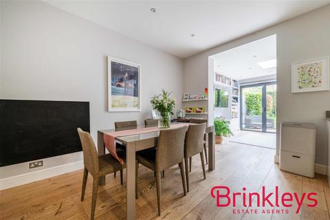 52 Trentham Street, London, SW18 5AR