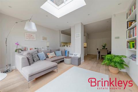 52 Trentham Street, London, SW18 5AR