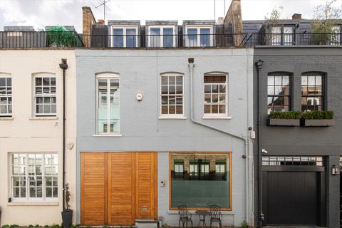 3 bedroom terraced house for sale, Princes Gate Mews, Knightsbridge, London, SW7