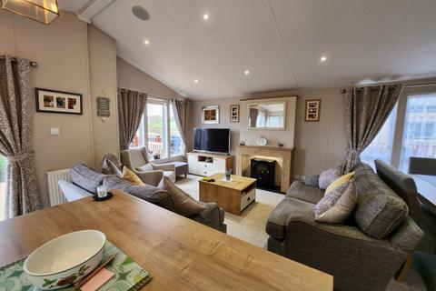 3 bedroom lodge for sale, Juliots Well Holiday Park