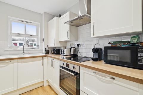 2 bedroom flat to rent, Parkchurch House, 108 Grosvenor Avenue, Highbury, London