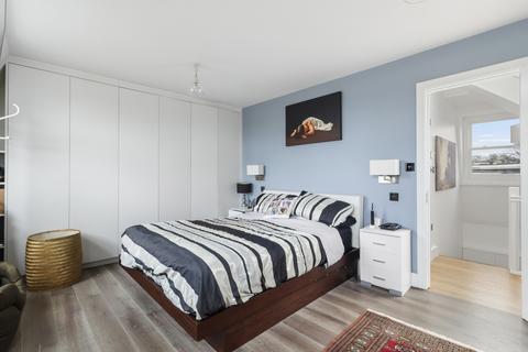 4 bedroom maisonette for sale, Cornwall Crescent, Notting Hill, London