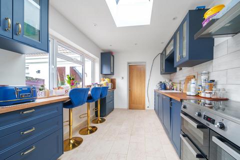 30 Roman Road, Basingstoke, RG23 8EY