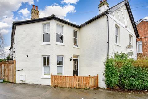 2 bedroom ground floor flat for sale, Dorking Road, Tunbridge Wells, Kent