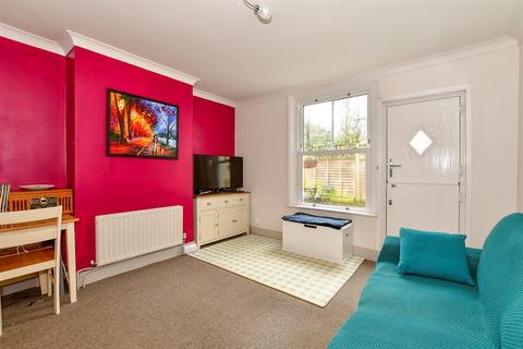 2 bedroom ground floor flat for sale - Dorking Road, Tunbridge Wells, Kent