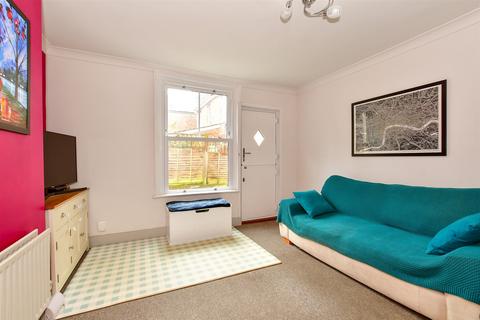 2 bedroom ground floor flat for sale - Dorking Road, Tunbridge Wells, Kent