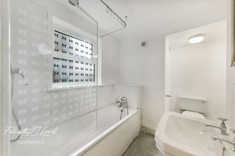 2 Plumbridge Street, London, SE10 8PA