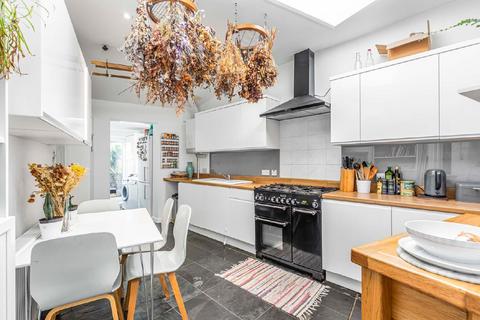 22 Park Road, Kingston Upon Thames, KT2 6BE