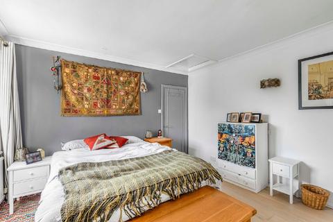 22 Park Road, Kingston Upon Thames, KT2 6BE