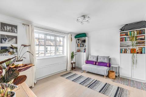 22 Park Road, Kingston Upon Thames, KT2 6BE