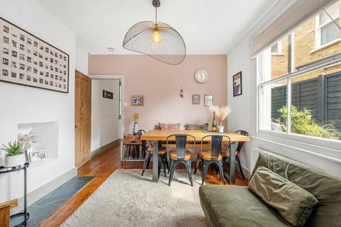 2 bedroom flat for sale, Crebor Street, East Dulwich, London, SE22 0HF