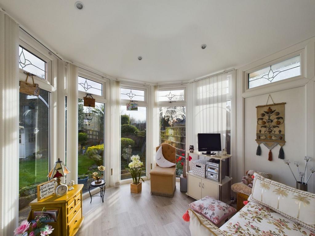 Conservatory / family room