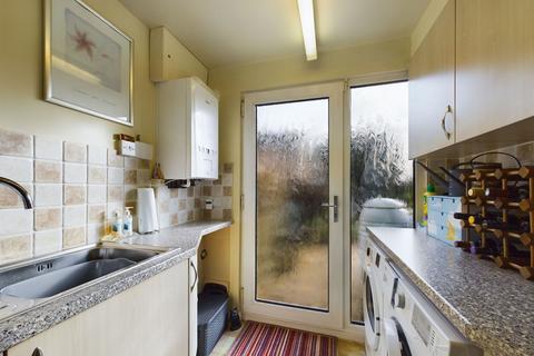 62 Bridgewater Drive, Northampton, NN3 3AG