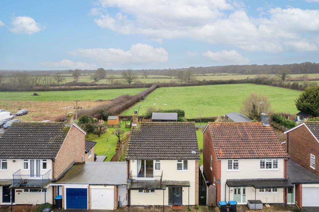 Beech Close, Blindley Heath, RH7 3 bed detached house for sale £500,000