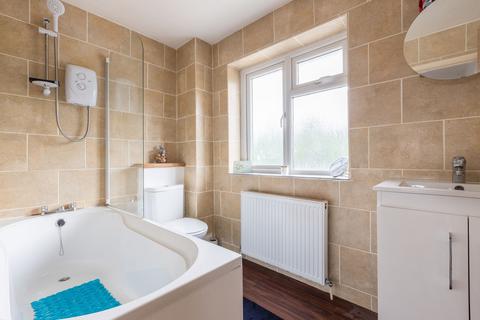 2 Beech Close, Blindley Heath, Lingfield, RH7 6JE