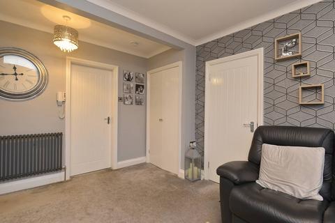 20/4 Captains Drive, Edinburgh, EH16 6QW