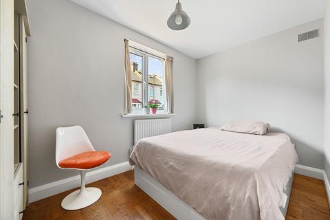 2 bedroom apartment for sale - Mill Road, London, SW19
