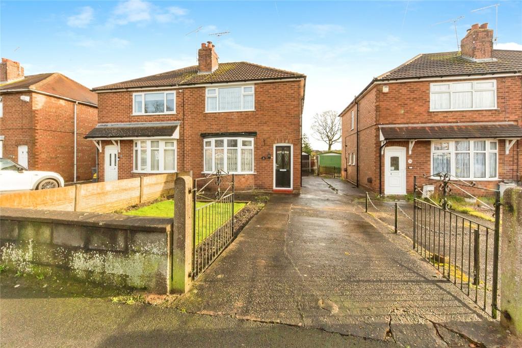 Sunnybank Road, Crewe, Cheshire, CW2 2 bed semidetached house for sale