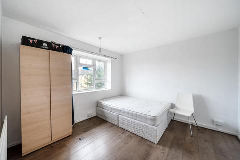 92 Ronver Road, London, SE12 0NJ