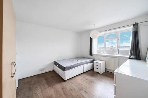 92 Ronver Road, London, SE12 0NJ