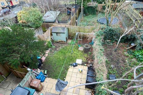 92 Ronver Road, London, SE12 0NJ