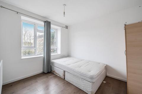 92 Ronver Road, London, SE12 0NJ