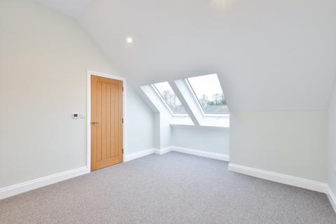 3 bedroom detached house for sale - Damson Close, Watford, Hertfordshire, WD24 5JY