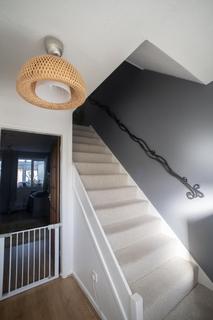 28 Grenville Way, Thame, OX9 3YN