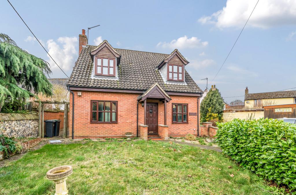 Elmswell Road, Wetherden, Stowmarket... 3 bed detached house - £300,000